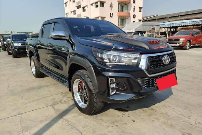 REVO PRE 2019 2.4E AT DOUBLE CAB BLACK  5071 full