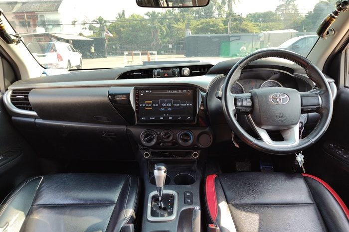 REVO PRE 2019 2.4E AT DOUBLE CAB BLACK  5071 full