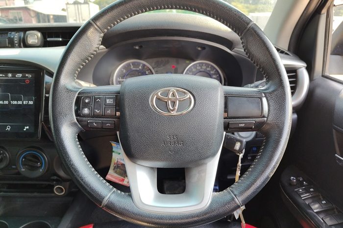 REVO PRE 2019 2.4E AT DOUBLE CAB BLACK  5071 full