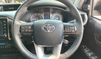 REVO 4WD 2023 2.8G AT DOUBLE CAB SILVER  5024 full
