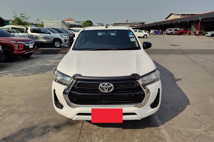 REVO 2WD 2020 2.4 MID AT DOUBLE CAB WHITE  3062 full