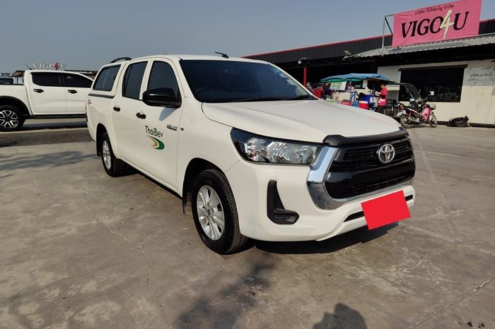 REVO 2WD 2020 2.4 MID AT DOUBLE CAB WHITE  3062 full