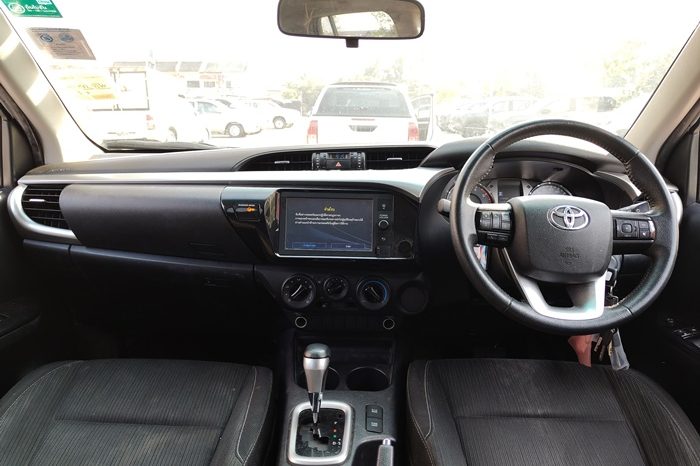 REVO 2WD 2020 2.4 MID AT DOUBLE CAB WHITE  3062 full