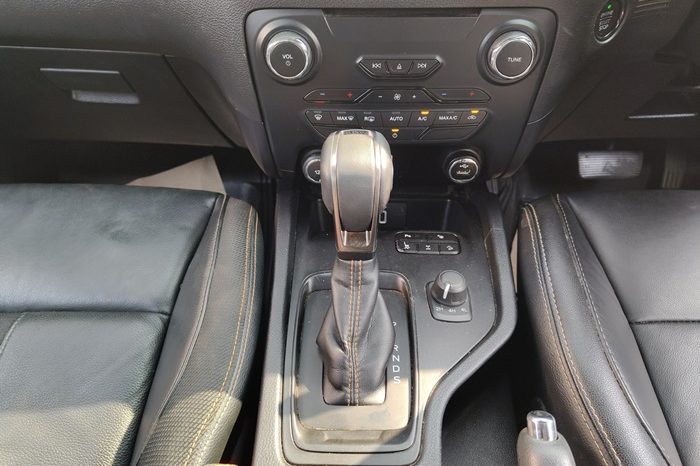 FORD 4WD 2019 2.0 AT DOUBLE CAB SILVER  4029 full