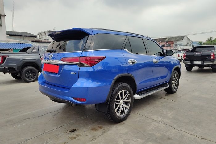 TOYOTA 4WD 2018 2.8V AT FORTUNER BLUE  57 full