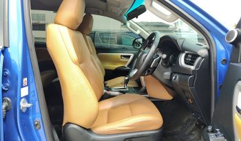 TOYOTA 4WD 2018 2.8V AT FORTUNER BLUE  57 full
