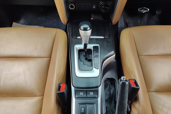 TOYOTA 4WD 2018 2.8V AT FORTUNER BLUE  57 full