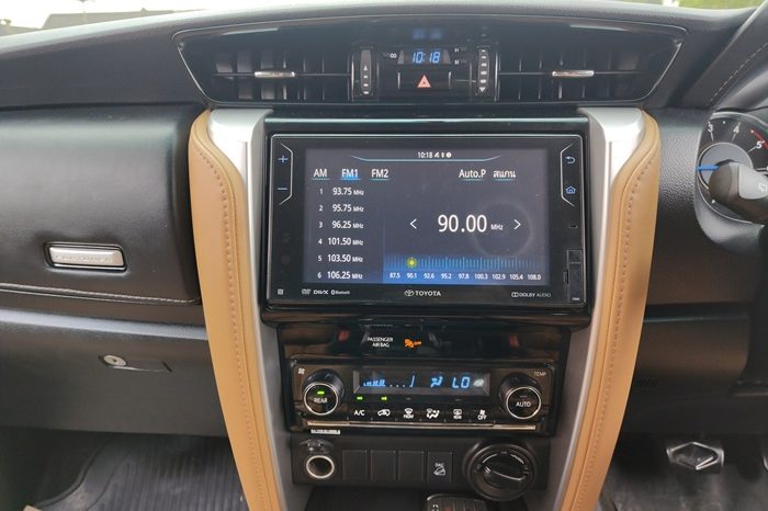 TOYOTA 4WD 2018 2.8V AT FORTUNER BLUE  57 full