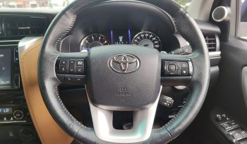 TOYOTA 4WD 2018 2.8V AT FORTUNER BLUE  57 full