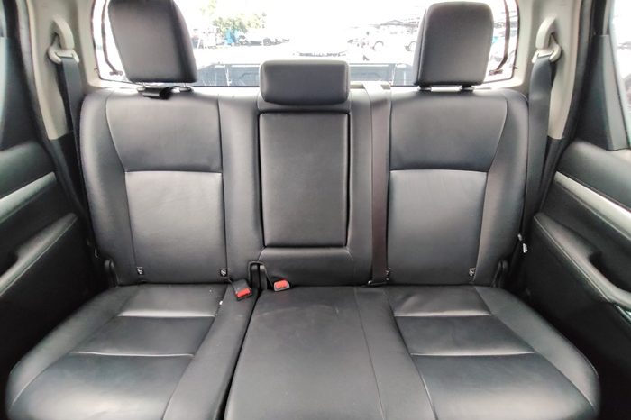 REVO 4WD 2020 2.8G MT DOUBLE CAB SILVER  4772 full