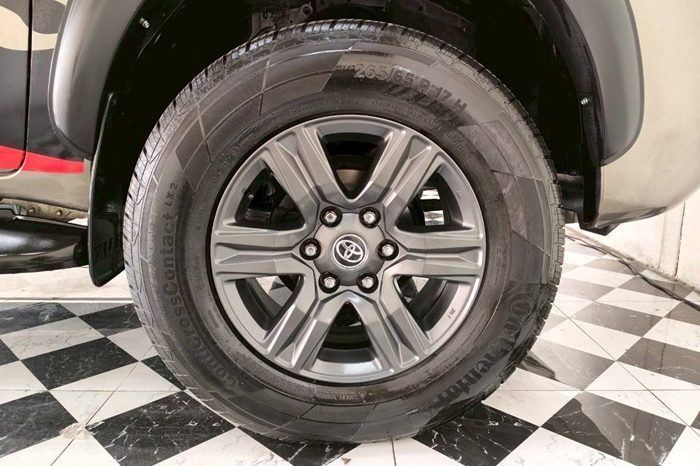 REVO 2WD 2020 2.4 MID AT DOUBLE CAB BRONZE  1054 full