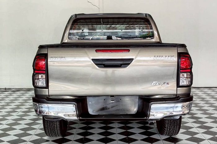 REVO 2WD 2020 2.4 MID AT DOUBLE CAB BRONZE  1054 full