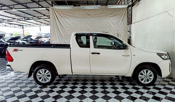 REVO 2WD 2020 2.4 MID MT SMART CAB WHITE  155 full