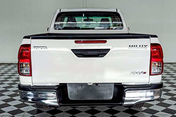 REVO 2WD 2020 2.4 MID MT SMART CAB WHITE  155 full