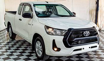 REVO 2WD 2020 2.4 MID MT SMART CAB WHITE  155 full