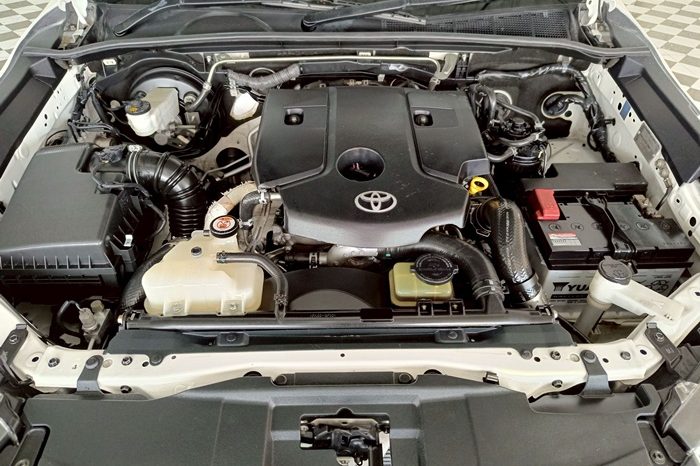 REVO 2WD 2020 2.4 MID MT SMART CAB WHITE  155 full