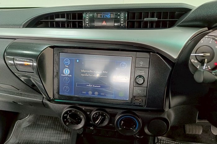 REVO 2WD 2020 2.4 MID MT SMART CAB WHITE  155 full