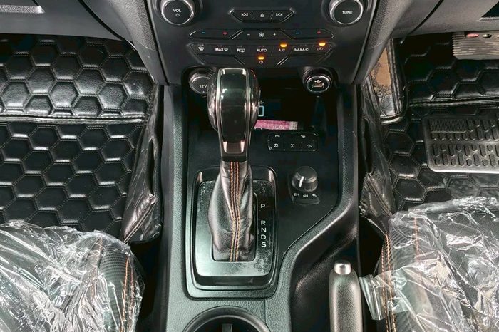 FORD 4WD 2019 2.0 AT DOUBLE CAB DARK GREY  2263 full