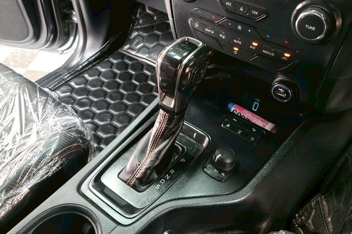 FORD 4WD 2019 2.0 AT DOUBLE CAB DARK GREY  2263 full