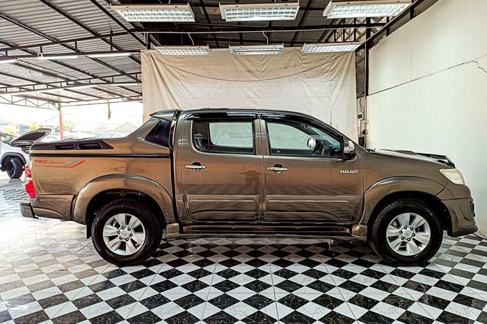 VIGO 4WD 2014 2.5E AT DOUBLE CAB BRONZE  2406 full