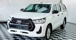 REVO 2WD 2020 2.4 MID AT DOUBLE CAB WHITE  2576