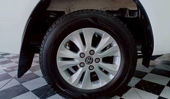 REVO 2WD 2020 2.4 MID AT DOUBLE CAB WHITE  2576 full