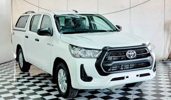 REVO 2WD 2020 2.4 MID AT DOUBLE CAB WHITE  2576 full