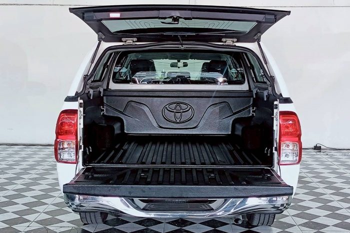 REVO 2WD 2020 2.4 MID AT DOUBLE CAB WHITE  2576 full