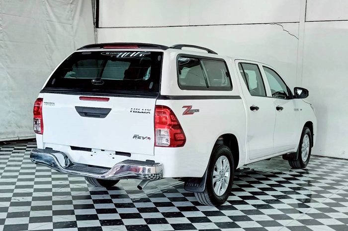 REVO 2WD 2020 2.4 MID AT DOUBLE CAB WHITE  2576 full