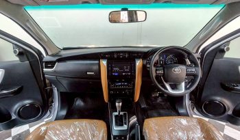 TOYOTA 4WD 2015 2.8V AT FORTUNER SILVER  2908 full