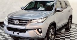 TOYOTA 4WD 2015 2.8V AT FORTUNER SILVER  2908
