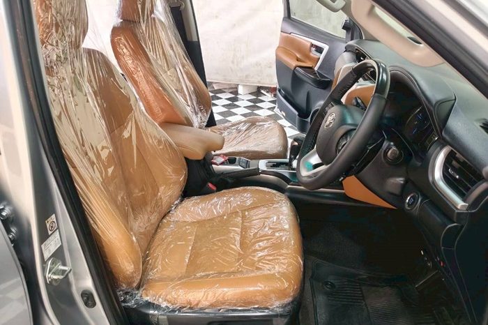 TOYOTA 4WD 2015 2.8V AT FORTUNER SILVER  2908 full