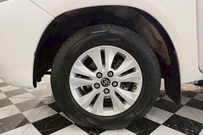 REVO 2WD 2020 2.4 MID AT DOUBLE CAB WHITE  3059 full