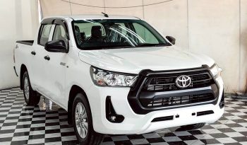 REVO 2WD 2020 2.4 MID AT DOUBLE CAB WHITE  3059 full