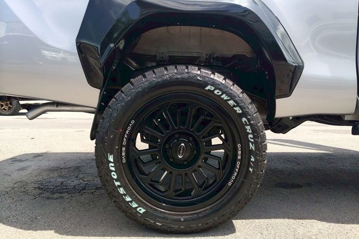 REVO 4WD 2018 2.4J AT SMART CAB SILVER  4030 full