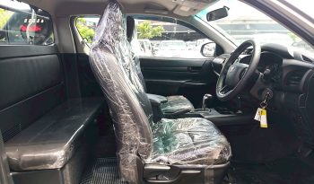 REVO 4WD 2018 2.4J AT SMART CAB SILVER  4030 full