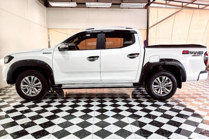 MG 4WD 2020 2.0 AT DOUBLE CAB WHITE 5055 full
