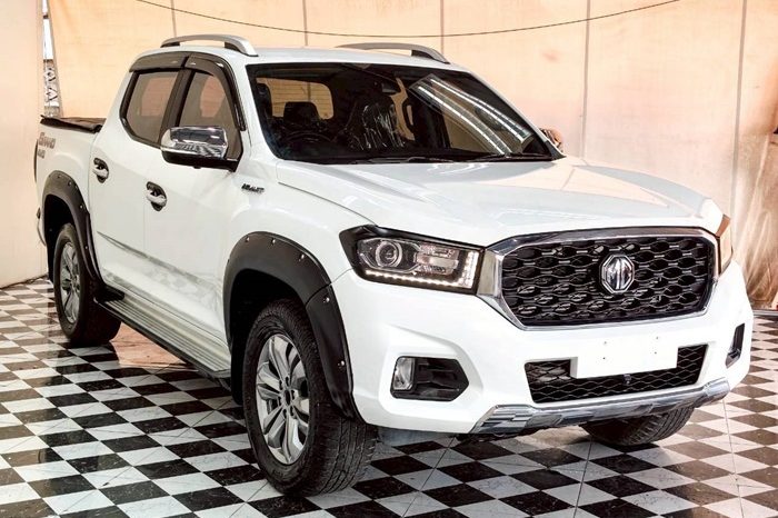 MG 4WD 2020 2.0 AT DOUBLE CAB WHITE 5055 full
