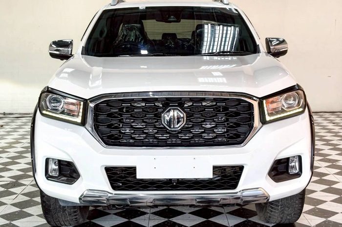 MG 4WD 2020 2.0 AT DOUBLE CAB WHITE 5055 full