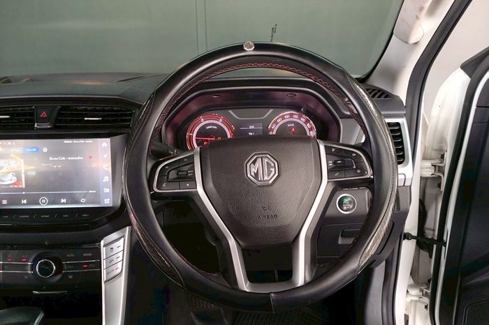 MG 4WD 2020 2.0 AT DOUBLE CAB WHITE 5055 full