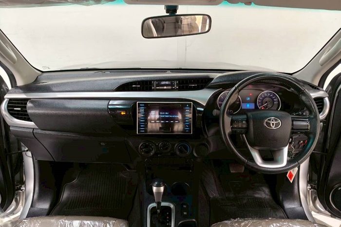 REVO PRE 2017 2.4E AT SMART CAB SILVER  5315 full