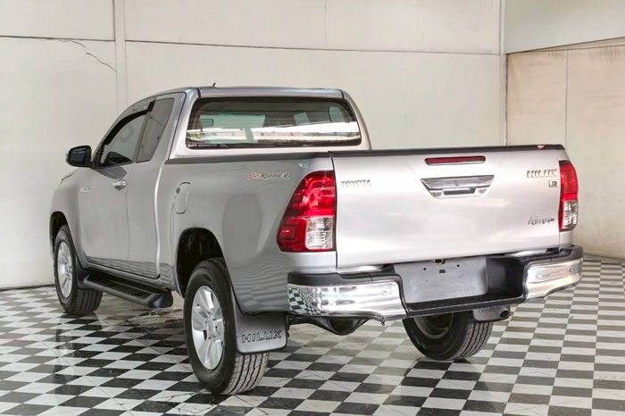 REVO PRE 2017 2.4E AT SMART CAB SILVER  5315 full