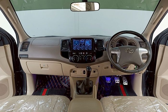 VIGO PRE 2008 3.0G MT DOUBLE CAB BLACK  5522 full