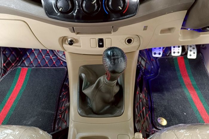 VIGO PRE 2008 3.0G MT DOUBLE CAB BLACK  5522 full