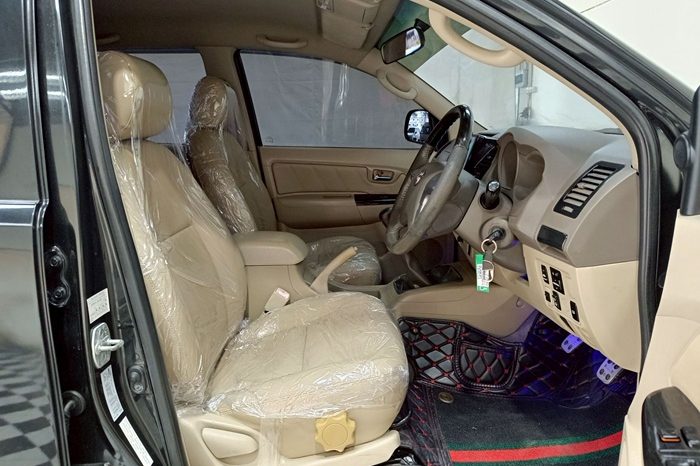 VIGO PRE 2008 3.0G MT DOUBLE CAB BLACK  5522 full