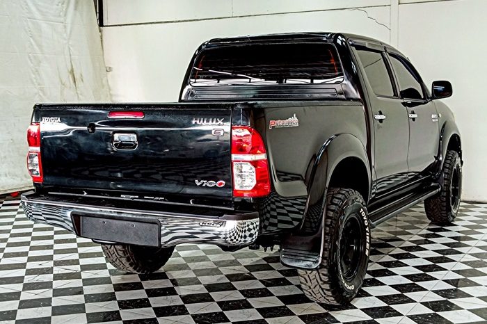 VIGO PRE 2008 3.0G MT DOUBLE CAB BLACK  5522 full