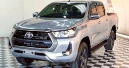 REVO PRE 2020 2.4 ENTRY AT DOUBLE CAB SILVER  5537