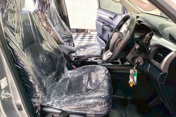 REVO PRE 2020 2.4 ENTRY AT DOUBLE CAB SILVER  5537 full
