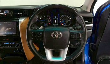 TOYOTA 4WD 2018 2.8V AT FORTUNER BLUE  57 full