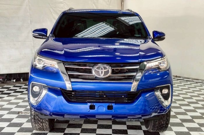 TOYOTA 4WD 2018 2.8V AT FORTUNER BLUE  57 full